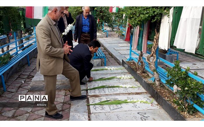 ادای احترام مدیر سازمان دانش آموزی البرز به مقام شامخ شهدا در سالروز آزادسازی خرمشهر