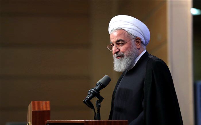 روحانی: شهدا از عزت، شرف، ملت، ایمان و ارزش‌های کشور، دفاع کردند