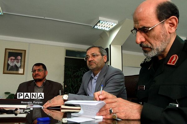 نشست تخصصی اردوهای دانش آموزی راهیان نور