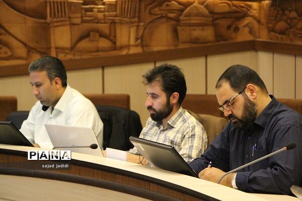 استفاده از پساب در آبیاری فضای سبز یزد