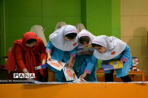 تجلیل منتخبان چهارمین مرحله مسابقات روز حل مسئله ریاضی در بابل