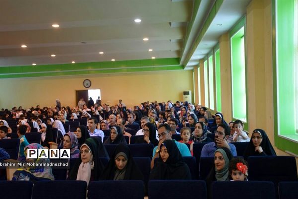 تجلیل منتخبان چهارمین مرحله مسابقات روز حل مسئله ریاضی در بابل