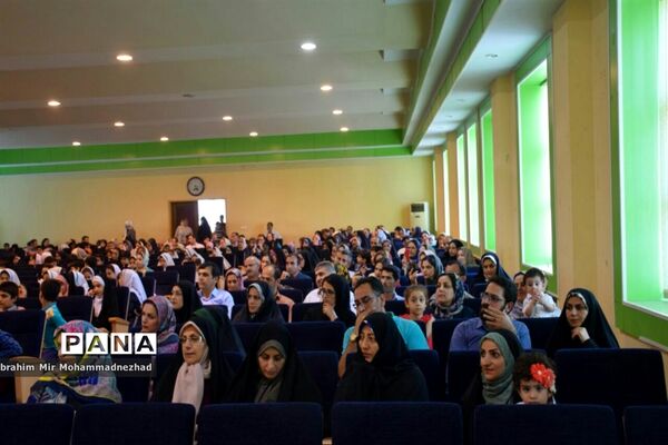 تجلیل منتخبان چهارمین مرحله مسابقات روز حل مسئله ریاضی در بابل