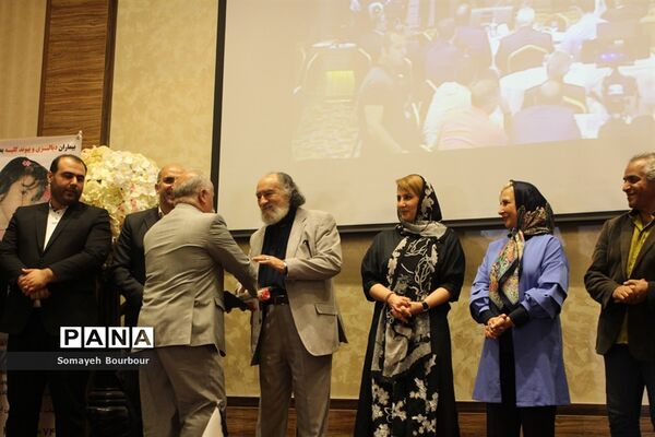 شانزدهمین همایش تجلیل از خانواده های اهداکننده عضو در استان البرز