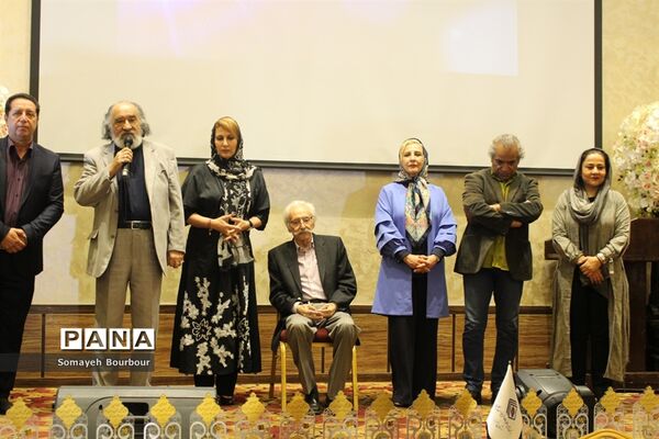 شانزدهمین همایش تجلیل از خانواده های اهداکننده عضو در استان البرز