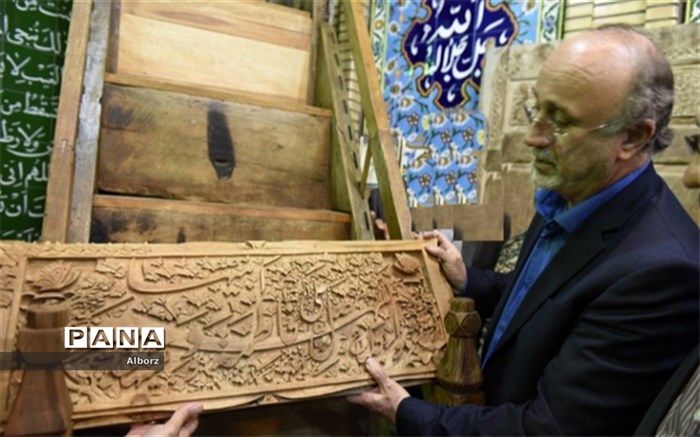 رونمایی از منبر ۷۵۰ ساله روستای ارنگه پس از مرمت با حضور استاندار البرز