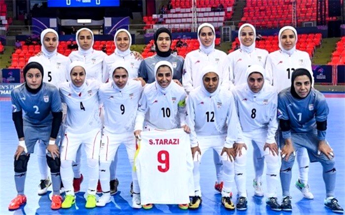 اینم شیوه پخش زنده فوتبال زنان در تلویزیون!
