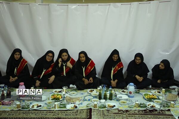 افطار دانش‌آموزی وزیر آموزش و پرورش