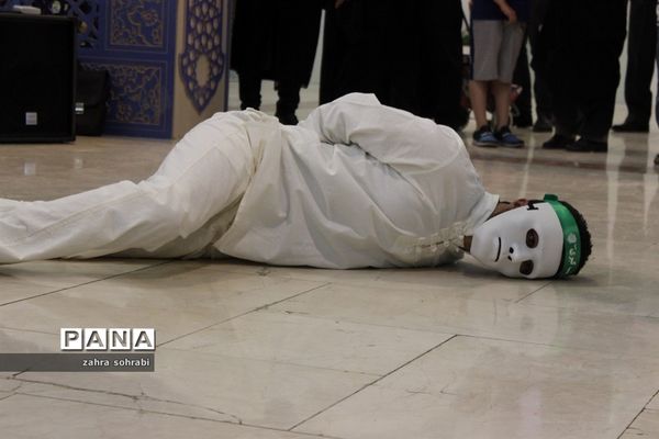 نمایش  انسان و شیطان در نمایشگاه بین المللی قرآن کریم