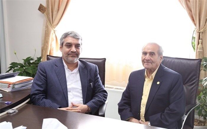 تقدیر از استاد عباس شیرخدا به دلیل پنجاه سال فعالیت در عرصه ورزش باستانی