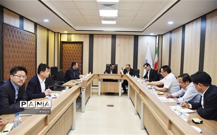 بررسی طرح احداث نیروگاههای خورشیدی در  البرز با حضور سرمایه گذاران چینی