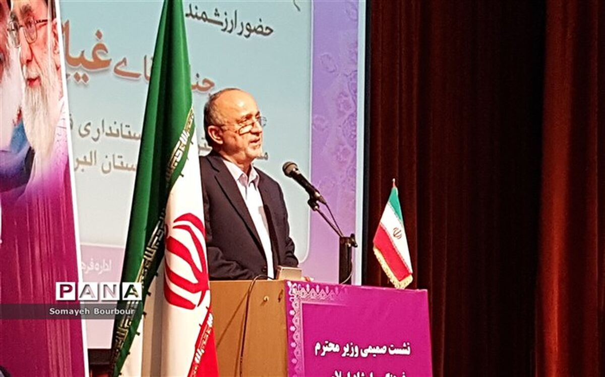 استاندار البرز: با عزمی راسخ در مسیر پیشرفت و تعالی فرهنگ و هنر ایران اسلامی گام برمی داریم