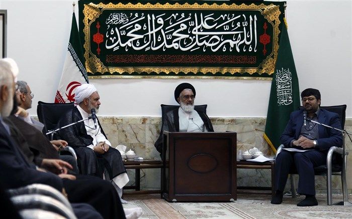 فعالیت 100 مؤسسه قرآنی در استان ظرفیتی بزرگ برای توسعه برنامه های قرآنی