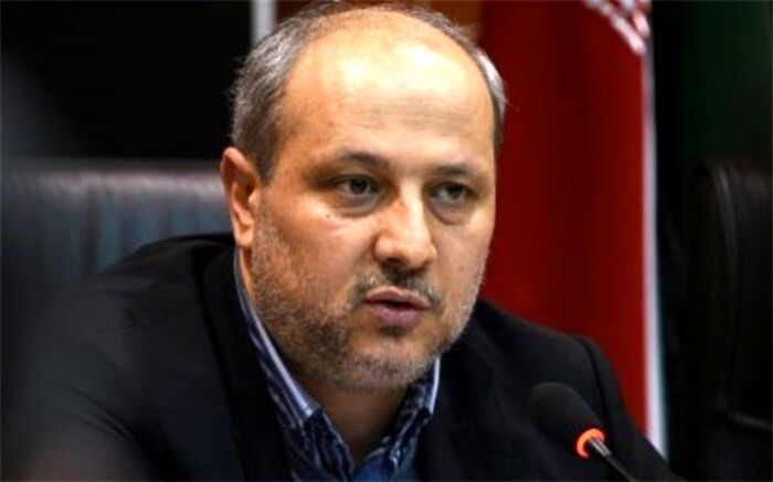 گندمکاران برای ارائه محصول خود به مراکز خرید ، نیاز به معرفی نامه ندارند