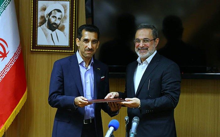 کمک داور ایرانی جام جهانی: انتخاب معلمی یا داوری؟ باور کنید معلمی!