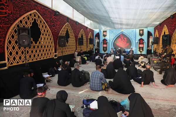 برپایی محفل شهیدالقرآن در موکب مسجد مقدس جمکران