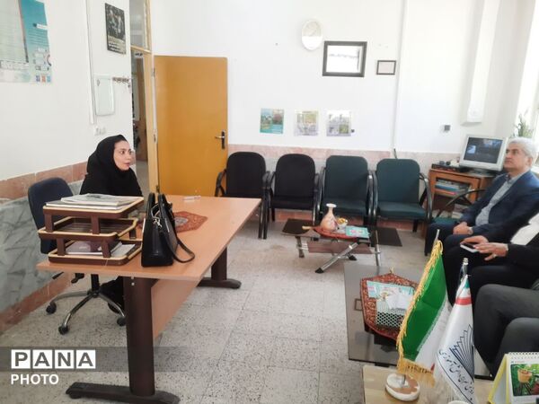 جلسه هم اندیشی معاونین و کارشناسان حوزه آموزش متوسط قطب شهید کاوه