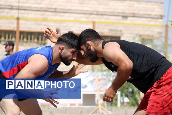 مسابقات کشوری انتخابی تیم ملی کُشتی ساحلی در بناب