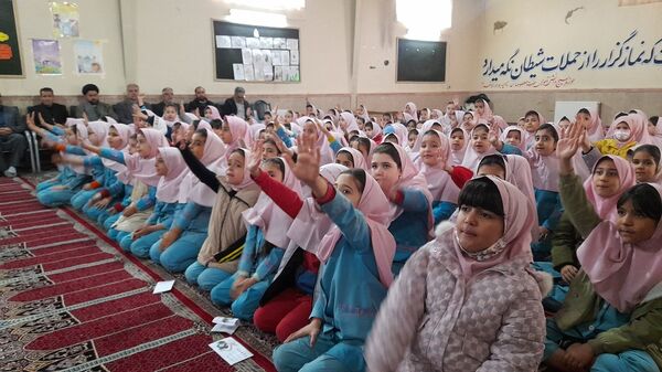 برگزاری جشن احسان و نیکوکاری در مدرسه دخترانه جعفریه محمدشهر کرج