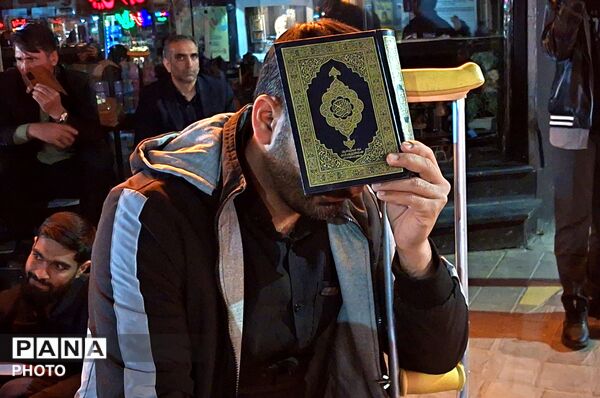 مردم کاشمر در کف خیابان عزاداری کردند