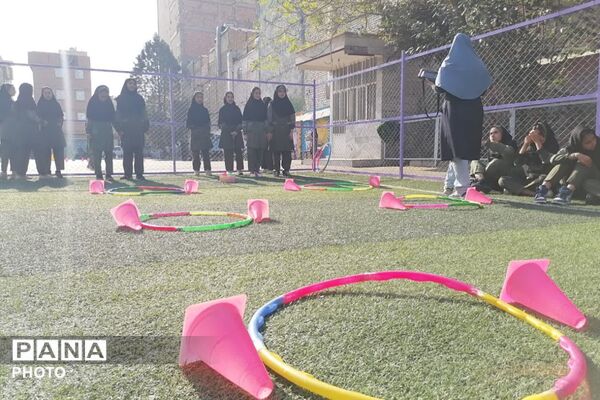  ایستگاه‌ نشاط و شادی در دبستان رضوان