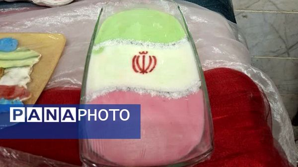 صبحانه سلامت با تم پرچم در دبستان دخترانه فرهنگیان ۱