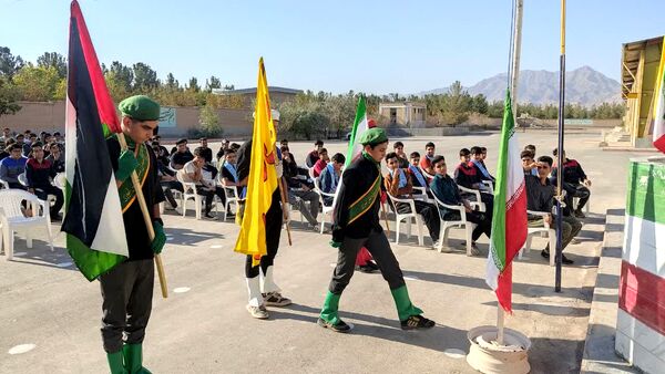 زنگ آغاز هفته پدافند غیرعامل در هنرستان آیت‌الله خامنه‌ای 