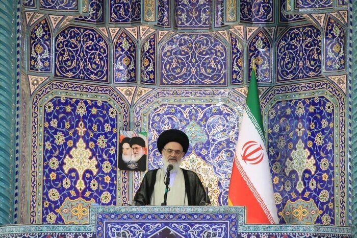 امروز مردم آگاهتر از همیشه فریاد مرگ بر آمریکا سر می دهند