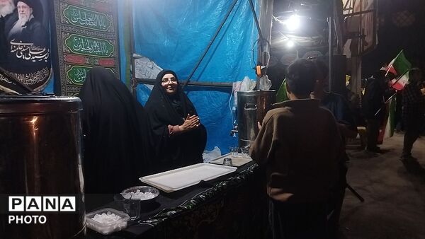 موکب ها آماده خدمت رسانی و پذیرایی از مردم هستند 