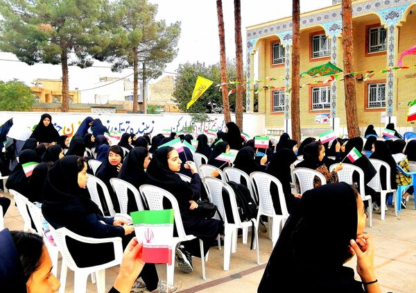 آغاز رسمی آیین بازگشایی مدارس شهرستان کاشمر در دبیرستان حضرت زینب(س)