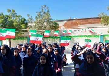 آغاز سال تحصیلی جدید و جشن جوانه ها با حضور کادر آموزش و پرورش الیگودرز 
