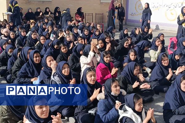 مراسم جشن میلاد امام زمان (عج) در دبیرستان مهر نیشابور 