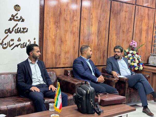 نشست هم‌اندیشی جوانان در شهرستان‌های فاریاب و کهنوج