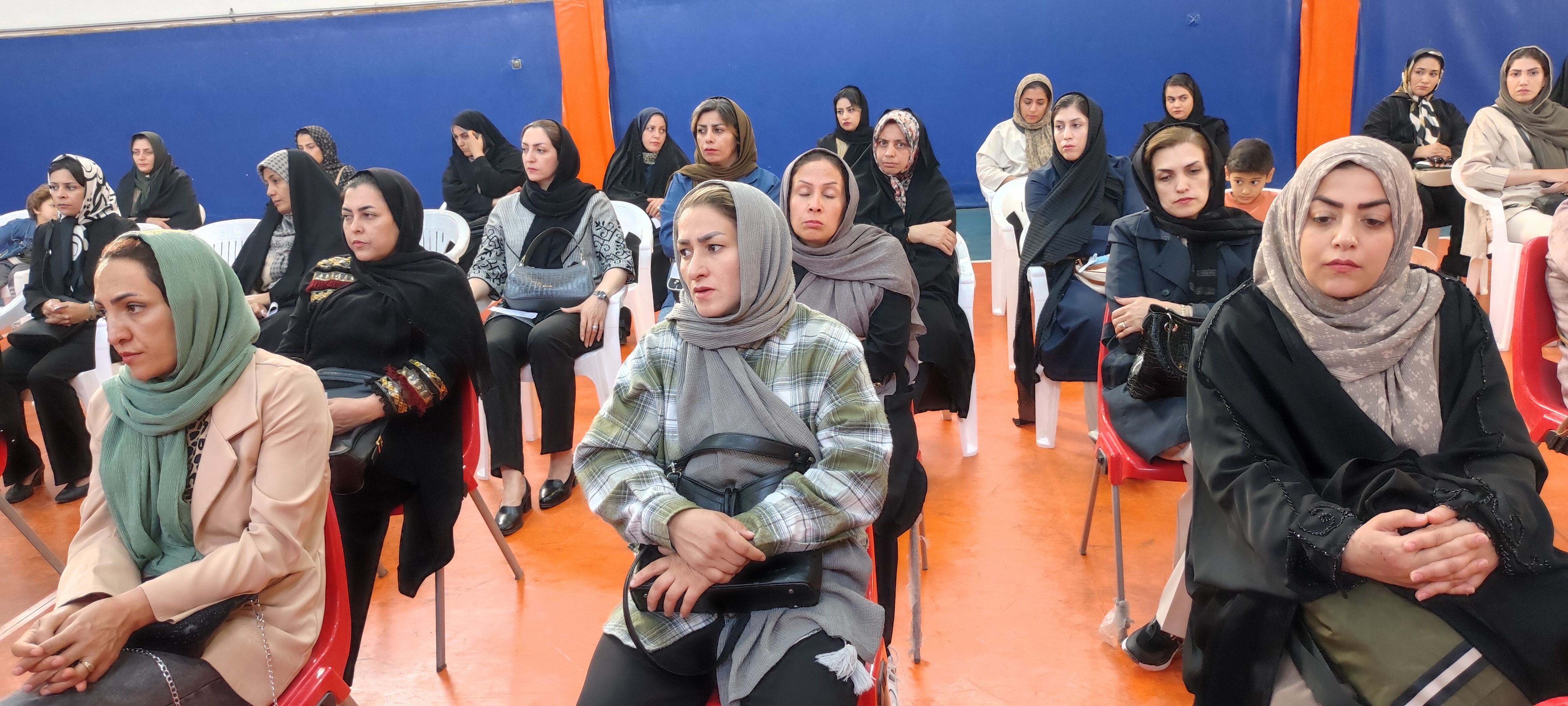 انتخابات انجمن اولیای و مربیان در مدرسه شهدای فرهنگی شهرستان شیروان