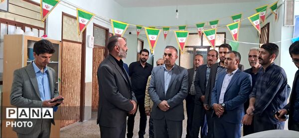 آیین کلنگ‌زنی مدرسه فرهنگ در چم‌خلیفه سامان