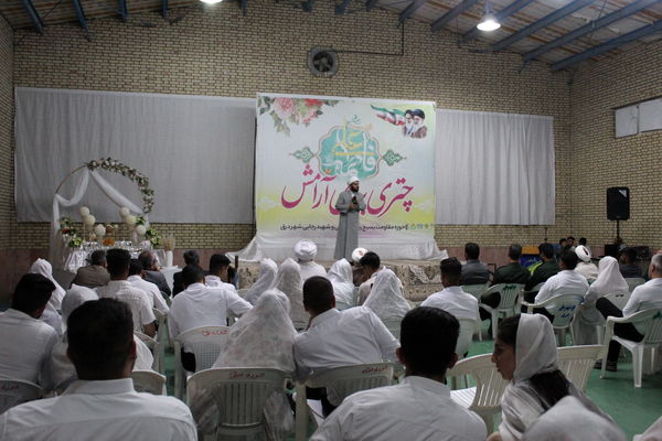 جشن چتری برای آرامش در شهر درق