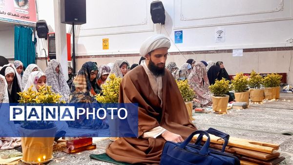 نخستین روز اعتکاف دانش‌آموزی ناحیه ۳ کرج در مسجد حضرت خدیجه(س)