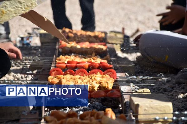  شبی به یادماندنی برای دانش آموزان دبیرستان شهید دکتر رمضانخانی یزد