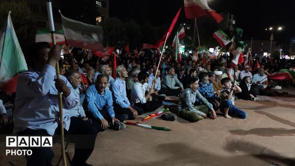 ۱۸۷ شب دلدادگی در میدان خیابان