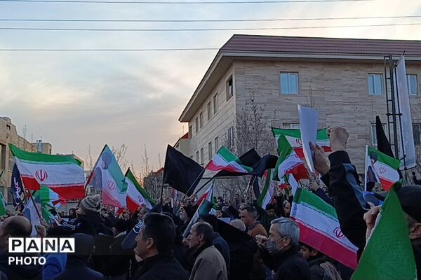 اجتماع مردم شهرستان پردیس برای بیعت با ولی امر مسلمین 