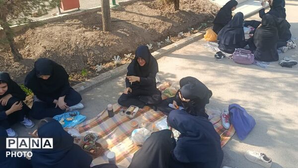 دورهمی صبحانه بانشاط در دبیرستان امام محمد باقر(ع) پردیسان