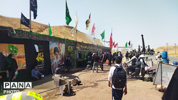 موکب جان نثاران حضرت رقیه (س)  میزبان زائران پیاده امام رضا ( ع) 