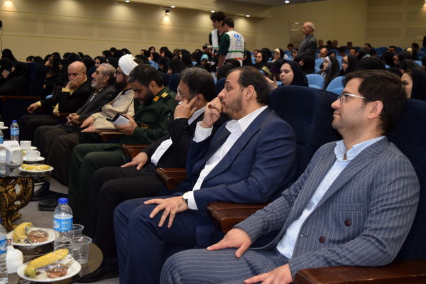 مراسم گرامیداشت مقام معلم و تجلیل از طلایه‌داران تعلیم و تربیت منطقه ۱۴ 