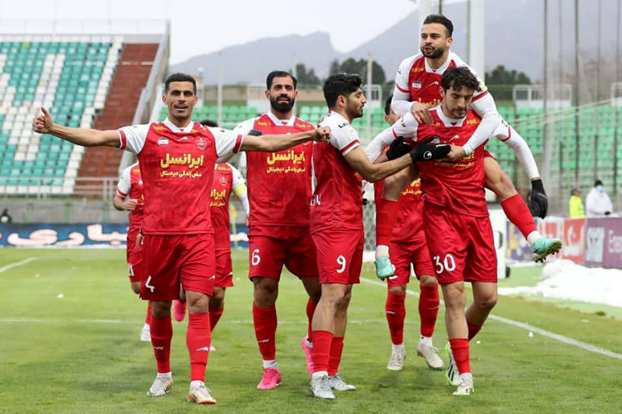 اورونوف ترمیم کننده نوک حمله پرسپولیس است