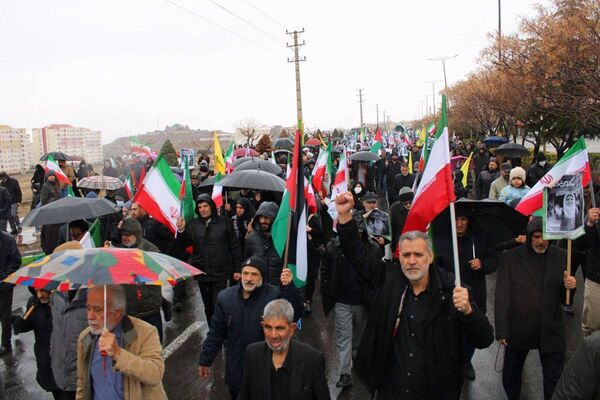 حضور حماسی مردم شهرستان پردیس در راهپیمایی روز قدس با وجود بارندگی