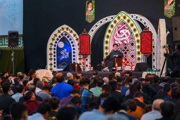 احیای شب قدر در جوار حرم امامزاده سیدجعفر(ع) یزد