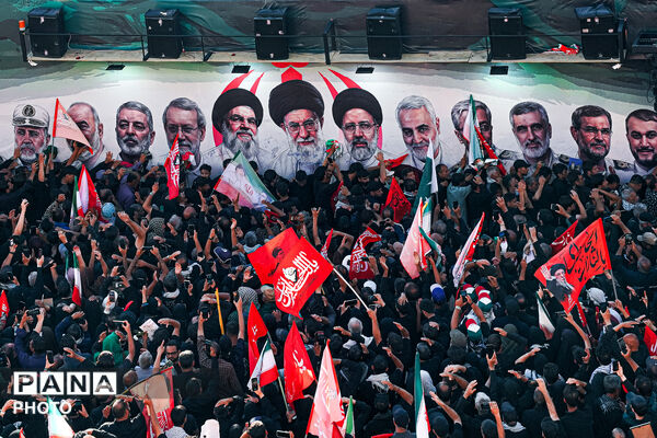تشییع پیکر رهبر شهید انقلاب در مشهد مقدس-۴
