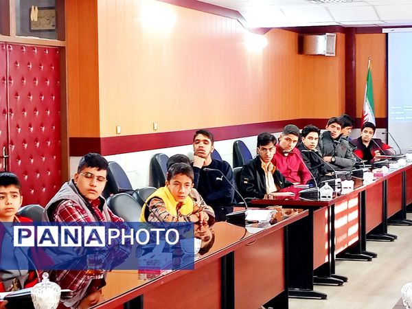 نشست خبرنگاران پانای کاشمر‌‌ با معاون پرورشی و تربیت‌بدنی و رابط پانای کاشمر