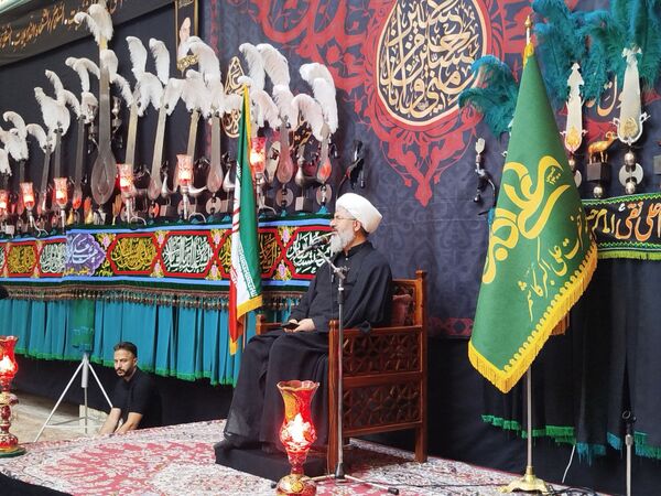 محرم؛ فصل عاشقی با اباعبدالله (ع)