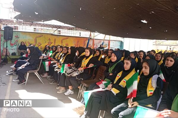 آیین بازگشایی مدارس و گرامیداشت هفته دفاع مقدس در دبیرستان نرجس شیراز
